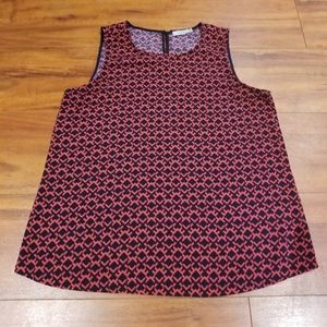 Dalia sleeveless shirt with keyhole back